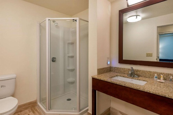 Comfort Suites Downtown Orlando image 11