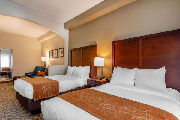 Comfort Suites Downtown Orlando image 6